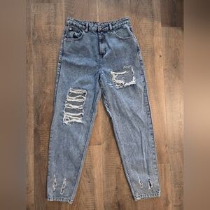 Women's PrettyLittleThing Denim Mom Jeans
